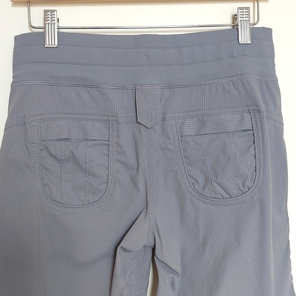 Lululemon Yoga Camp Crop - Picture 14 of 16